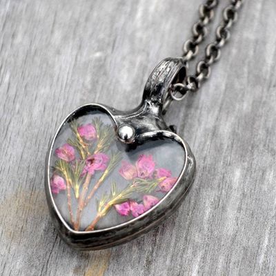 Alternate image for Pressed Flower Necklace for Women, Pink Scottish Heather Heart Pendant, Quality Glass Jewelry, Valentines Day Gift for Her