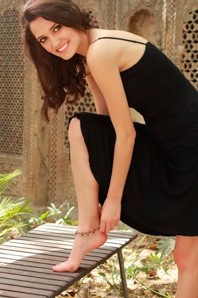 Alternate image for Labradorite and garnet anklet Delhi Disco